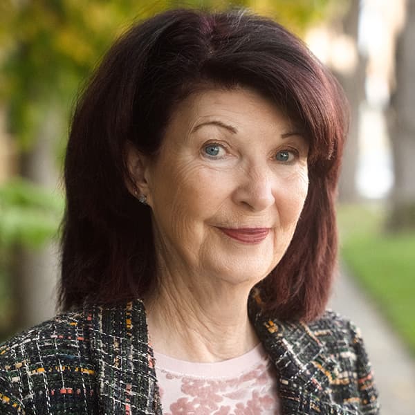 Kim D Emery Bookkeeping About Kim Headshot